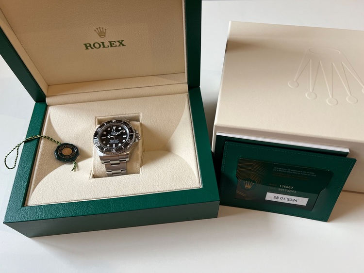 ロレックス シードゥエラー （高級時計）の商品画像 - 査定依頼日：2025年7月16日 - 最高査定価格：2,050,000円