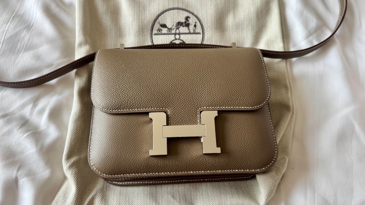 エルメス コンスタンス （ブランドバッグ）の商品画像 - 査定依頼日：2025年6月7日 - 最高査定価格：100,000円