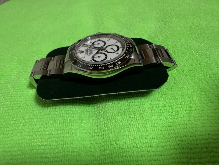 ロレックス デイトナ 126500L（高級時計）の商品画像 - 査定依頼日：2025年1月28日 - 最高査定価格：4,800,000円