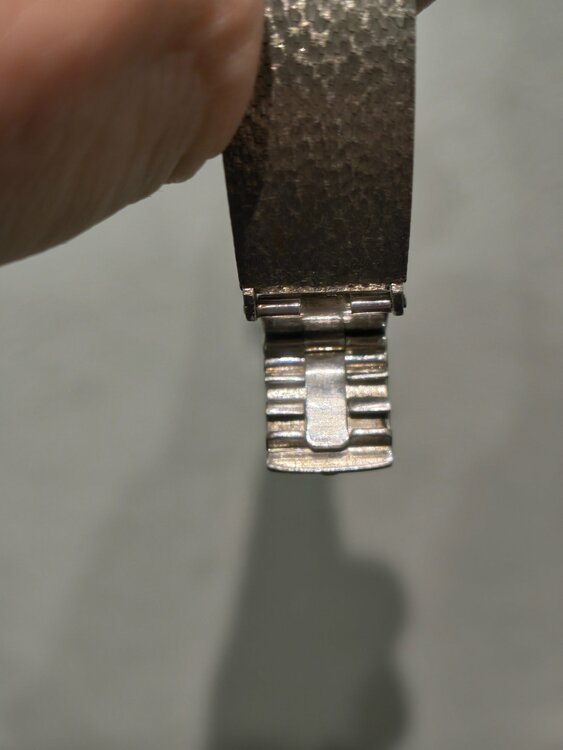 デ・ヴィル（高級時計）の商品画像 - 査定依頼日：2026年3月31日 - 最高査定価格：1,200,000円