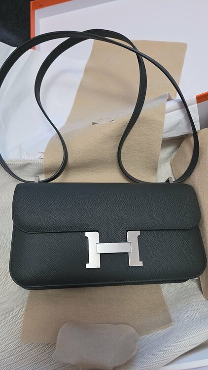 エルメス コンスタンス （ブランドバッグ）の商品画像 - 査定依頼日：2025年12月24日 - 最高査定価格：1,700,000円