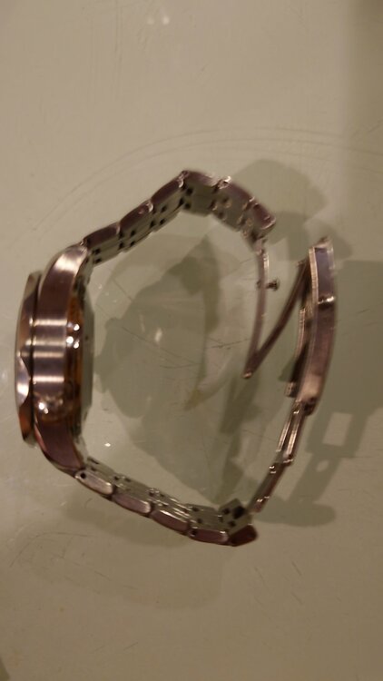 オメガシーマスタークロノメーター300ｍ（高級時計）の商品画像 - 査定依頼日：2026年3月3日 - 最高査定価格：400,000円