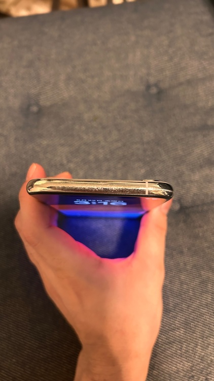 iPhoneXS 64G（スマホ）の商品画像 - 査定依頼日：2026年5月22日 - 最高査定価格：15,000円