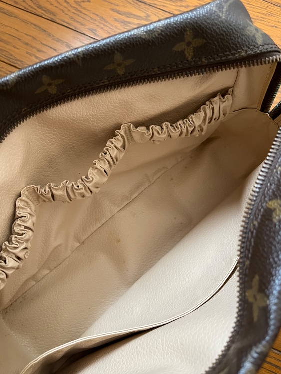 ルイヴィトン モノグラム （ブランドバッグ）の商品画像 - 査定依頼日：2026年1月28日 - 最高査定価格：15,000円