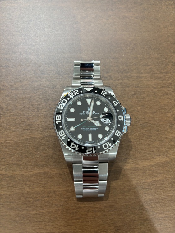 ロレックス GMTマスター 116710lm（高級時計）の商品画像 - 査定依頼日：2025年11月2日 - 最高査定価格：1,900,000円