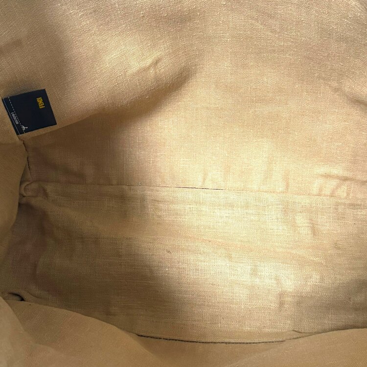 フェンディ  （ブランドバッグ）の商品画像 - 査定依頼日：2025年2月10日 - 最高査定価格：40,000円