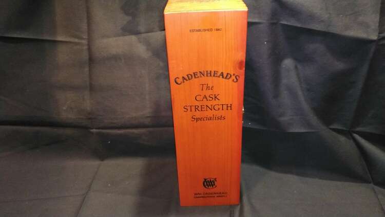 ケイデンヘッド　グレンフェディックーグレンリベット　１９６５年（お酒）の商品画像 - 査定依頼日：2025年2月18日 - 最高査定価格：80,000円