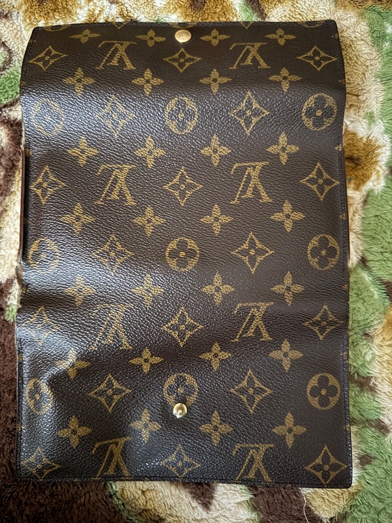 ルイヴィトン ルイヴィトン(その他) （ブランドバッグ）の商品画像 - 査定依頼日：2025年12月11日 - 最高査定価格：10,000円