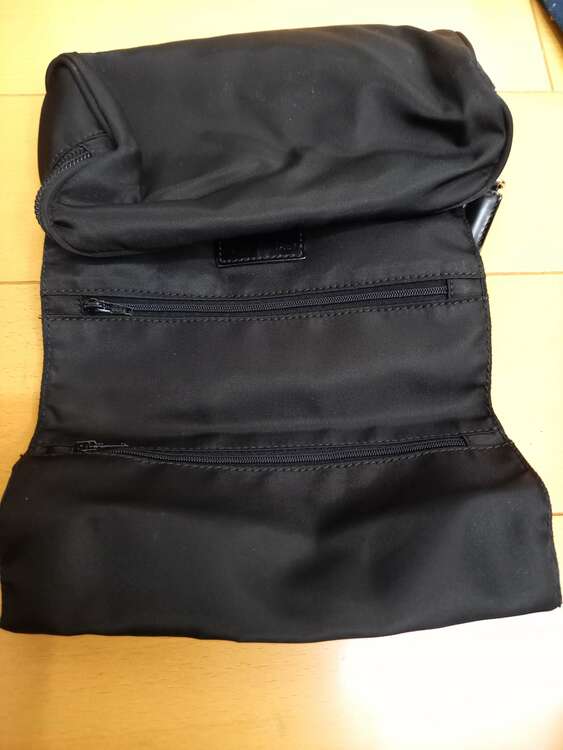 プラダ  （ブランドバッグ）の商品画像 - 査定依頼日：2024年5月8日 - 最高査定価格：15,000円