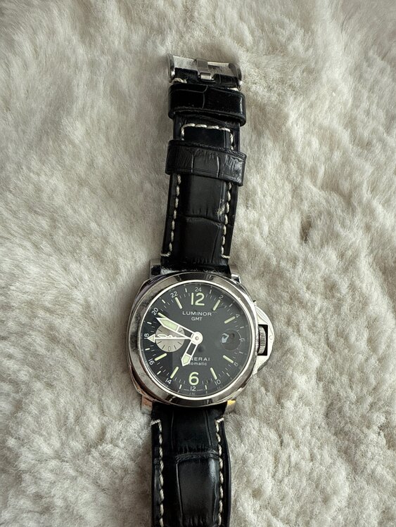 GMT（高級時計）の商品画像 - 査定依頼日：2025年3月26日 - 最高査定価格：500,000円