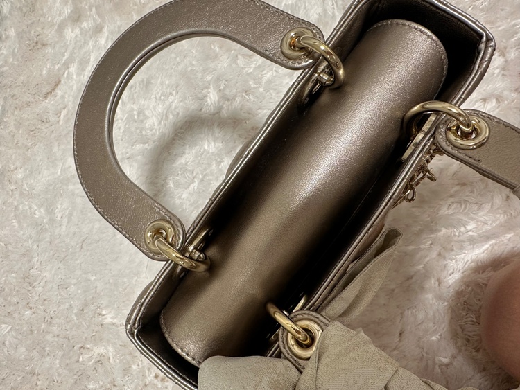 ディオール  （ブランドバッグ）の商品画像 - 査定依頼日：2026年2月15日 - 最高査定価格：400,000円