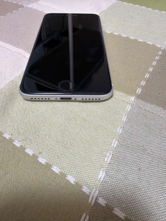 iPhone（スマホ）の商品画像 - 査定依頼日：2026年9月27日 - 最高査定価格：11,000円