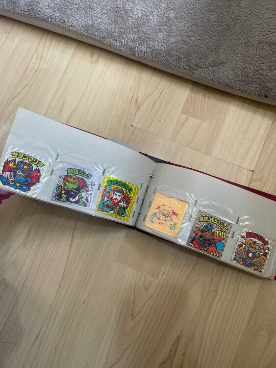 ビックリマンシール（トレカ）の商品画像 - 査定依頼日：2025年4月10日 - 最高査定価格：3,000円