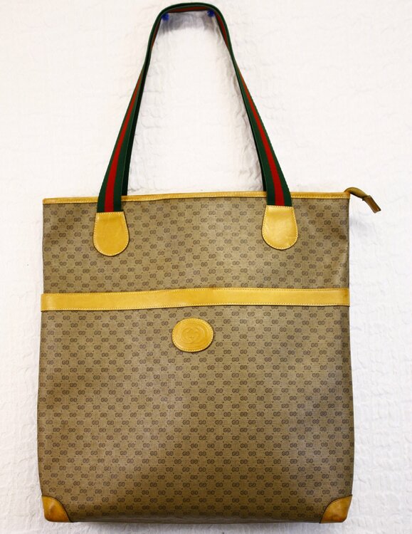 GUCCI マイクロGG トートバッグ PVCレザー シェリーライン 002 983 0163（ブランドバッグ）の商品画像 - 査定依頼日：2026年10月8日 - 最高査定価格：6,000円