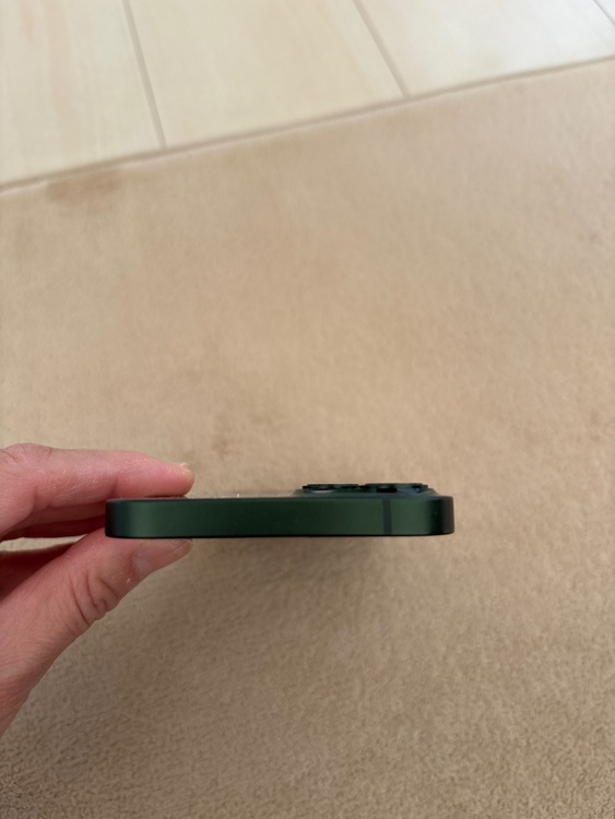 iPhone13（スマホ）の商品画像 - 査定依頼日：2025年11月7日 - 最高査定価格：48,000円