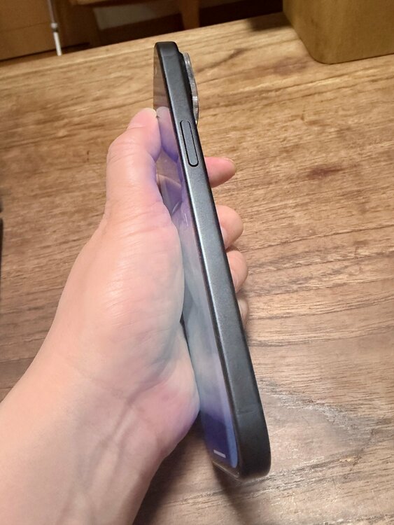 iPhone iPhone 15 256GB SIMフリー（スマホ）の商品画像 - 査定依頼日：2026年7月31日 - 最高査定価格：75,000円