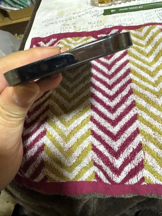 iPhone12Proスペースグレイ（スマホ）の商品画像 - 査定依頼日：2025年1月17日 - 最高査定価格：40,000円