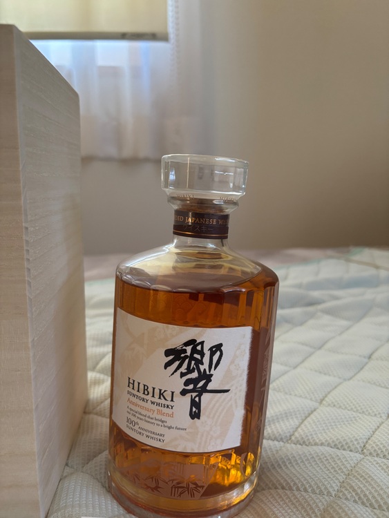 サントリーウィスキー　響　100周年　桐箱（お酒）の商品画像 - 査定依頼日：2025年11月29日 - 最高査定価格：52,000円