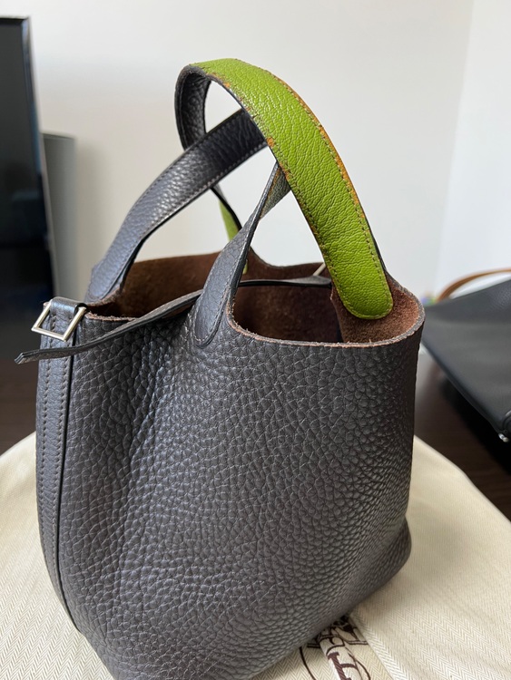 ピコタンタッチ茶トリヨンクレマンス（ブランドバッグ）の商品画像 - 査定依頼日：2025年7月30日 - 最高査定価格：150,000円