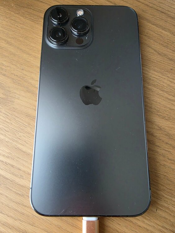 iPhone iPhone 13 Pro Max 256GB au（スマホ）の商品画像 - 査定依頼日：2026年6月7日 - 最高査定価格：65,000円