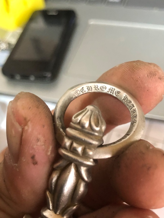 クロムハーツ　　カムフォード一点（金・貴金属）の商品画像 - 査定依頼日：2025年11月14日 - 最高査定価格：3,000,000円