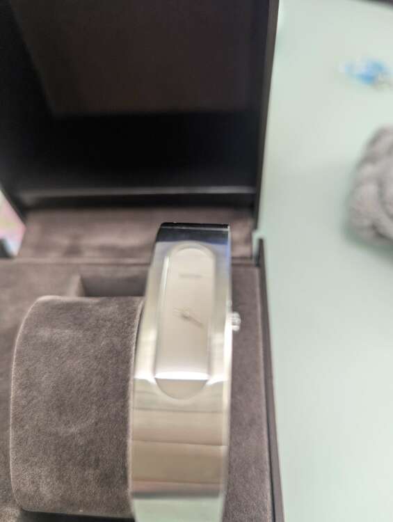 その他 その他 2400（高級時計）の商品画像 - 査定依頼日：2025年2月25日 - 最高査定価格：3,000円