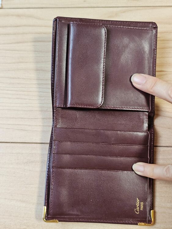 カルティエ　財布（ブランド財布・小物）の商品画像 - 査定依頼日：2025年9月30日 - 最高査定価格：4,000円