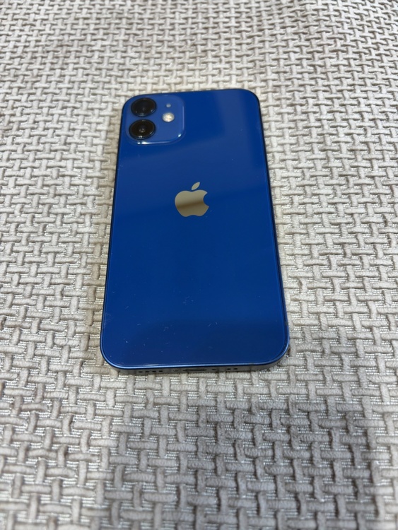 iPhone 12 mini 128GB Softbank（スマホ）の商品画像 - 査定依頼日：2026年3月19日 - 最高査定価格：22,000円