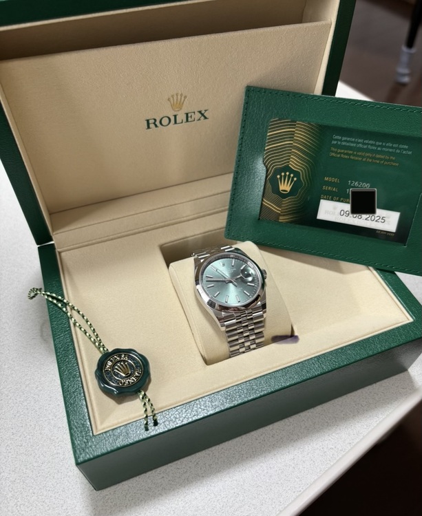 ミントグリーンジュビリーブレスドームベゼル（高級時計）の商品画像 - 査定依頼日：2026年2月26日 - 最高査定価格：1,855,000円