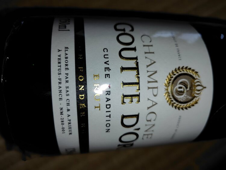 シャンパン シャンパン(その他) （お酒）の商品画像 - 査定依頼日：2026年4月10日 - 最高査定価格：500円