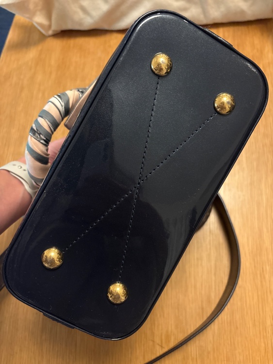 アルマBB（ブランドバッグ）の商品画像 - 査定依頼日：2026年3月11日 - 最高査定価格：150,000円