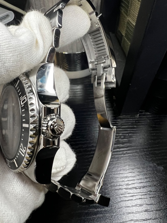 ロレックス シードゥエラー 126660（高級時計）の商品画像 - 査定依頼日：2026年1月6日 - 最高査定価格：1,950,000円