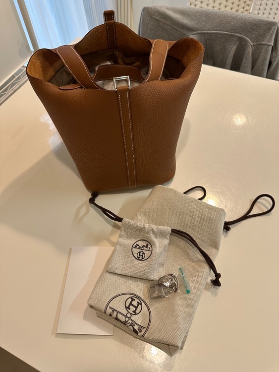 エルメス ピコタン （ブランドバッグ）の商品画像 - 査定依頼日：2025年12月7日 - 最高査定価格：550,000円