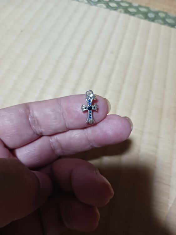 クロムハーツベイビーファットクロスサファイア（古着・ファッション）の商品画像 - 査定依頼日：2026年1月26日 - 最高査定価格：224,000円