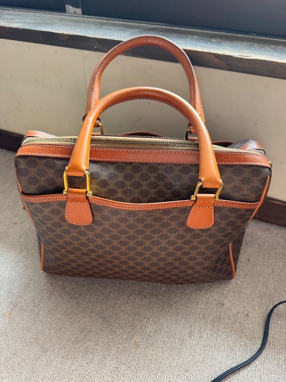 セリーヌ　ハンドバッグ（ブランドバッグ）の商品画像 - 査定依頼日：2025年12月2日 - 最高査定価格：30,000円