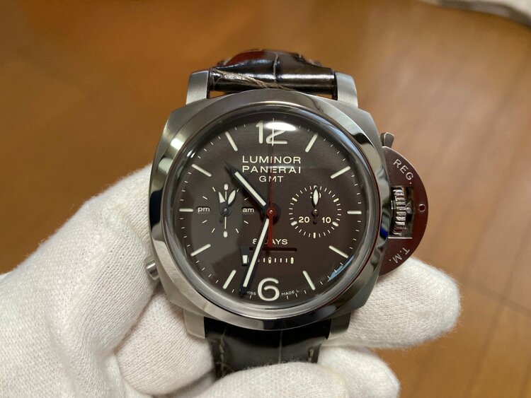 ルミノールクロノ　モノプルサンテＧＭＴ　８Ｄａｙｓ（高級時計）の商品画像 - 査定依頼日：2026年5月12日 - 最高査定価格：930,000円