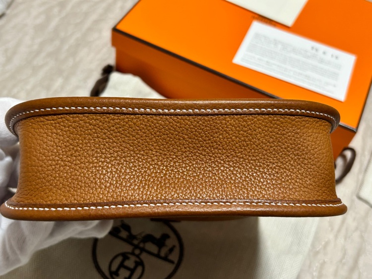 エヴリンtpm（ブランドバッグ）の商品画像 - 査定依頼日：2025年7月31日 - 最高査定価格：380,000円