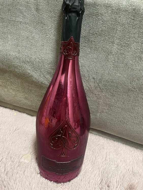 アルマン・ド・ブリニャック ドゥミ・セック（お酒）の商品画像 - 査定依頼日：2025年4月15日 - 最高査定価格：40,000円