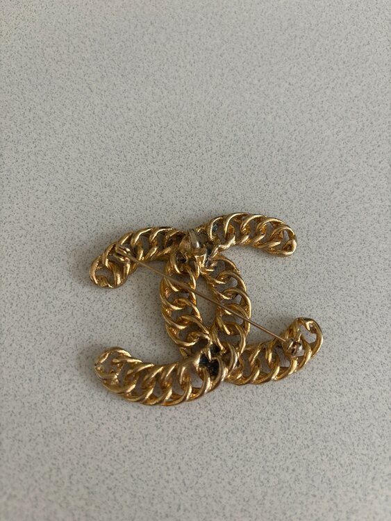 CHANELブローチ（金・貴金属）の商品画像 - 査定依頼日：2025年5月21日 - 最高査定価格：25,000円