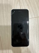 iPhoneSE第二世代（スマホ）の商品画像 - 査定依頼日：2022年12月17日 - 最高査定価格：7,900円