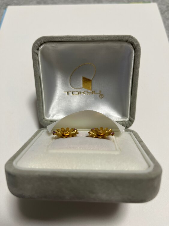 18Kイヤリング（金・貴金属）の商品画像 - 査定依頼日：2024年1月10日 - 最高査定価格：35,000円