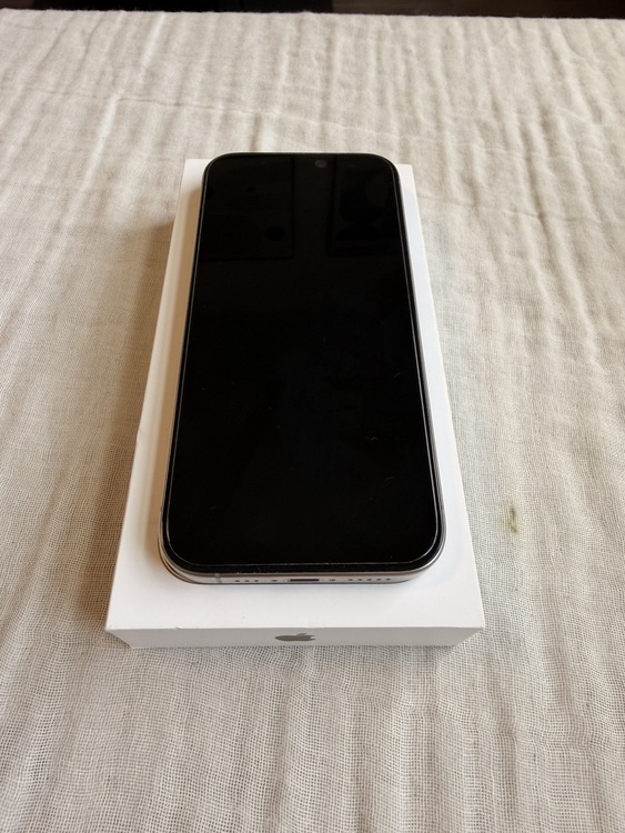 iPhone 15 Pro 128GB ナチュラルチタニウム SIMフリー（スマホ）の商品画像 - 査定依頼日：2026年5月6日 - 最高査定価格：85,000円