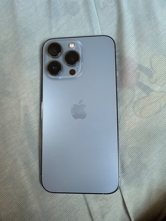 iPhone13 pro 256GB シエラブルー（スマホ）の商品画像 - 査定依頼日：2026年5月10日 - 最高査定価格：41,000円
