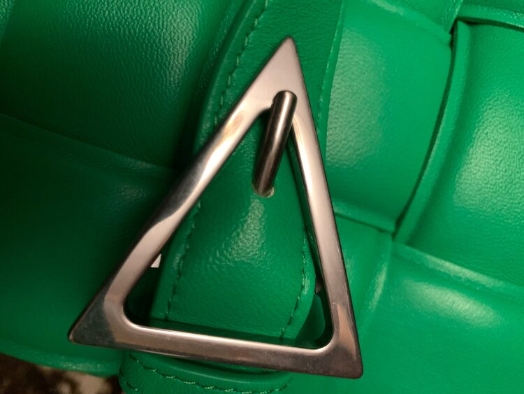 ボッテガ・ヴェネタ  （ブランドバッグ）の商品画像 - 査定依頼日：2025年3月20日 - 最高査定価格：150,000円