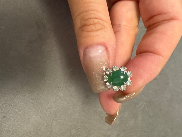 ブローチ（宝石）の商品画像 - 査定依頼日：2025年6月30日 - 最高査定価格：15,000円