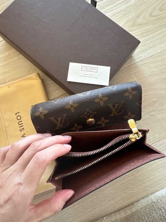 モノグラム財布（ブランド財布・小物）の商品画像 - 査定依頼日：2025年10月6日 - 最高査定価格：15,000円