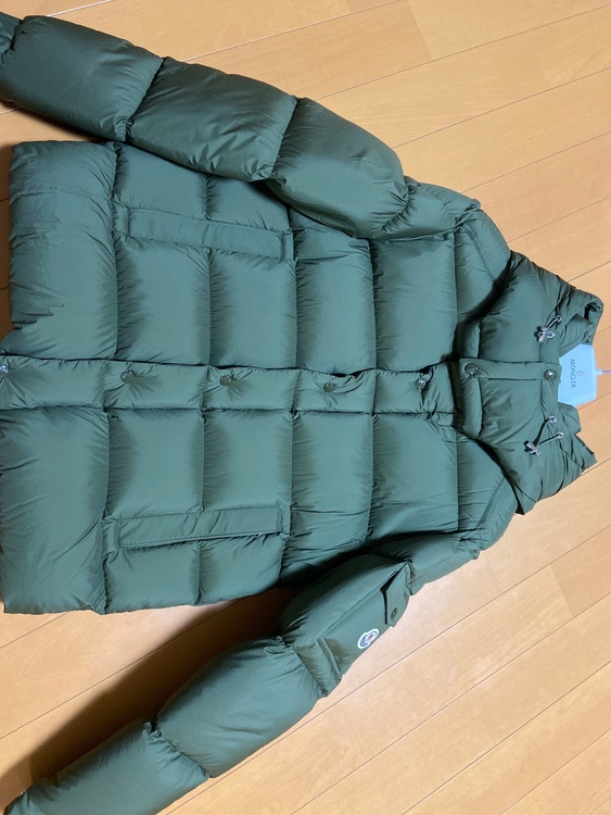 モンクレールダウン（古着・ファッション）の商品画像 - 査定依頼日：2026年10月6日 - 最高査定価格：40,000円