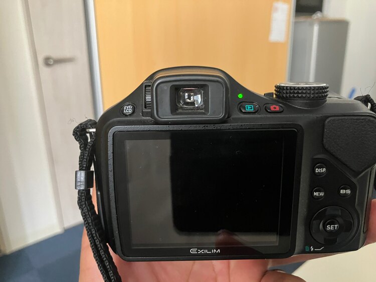 カシオ　EX-F20（カメラ）の商品画像 - 査定依頼日：2025年5月14日 - 最高査定価格：500円