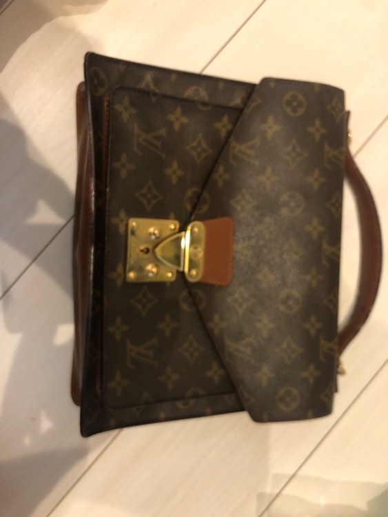 ルイヴィトン モノグラム （ブランドバッグ）の商品画像 - 査定依頼日：2026年2月23日 - 最高査定価格：20,000円