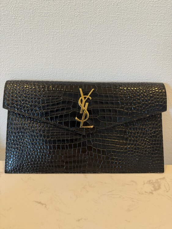 クラッチバック（ブランドバッグ）の商品画像 - 査定依頼日：2025年2月23日 - 最高査定価格：30,000円